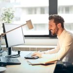 E-mail e buone maniere: 5 regole d’oro da seguire per una comunicazione efficace